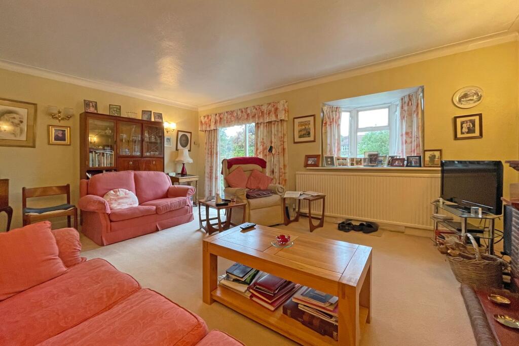 Nonsuch Walk, Cheam, SM2 7LG - View 3