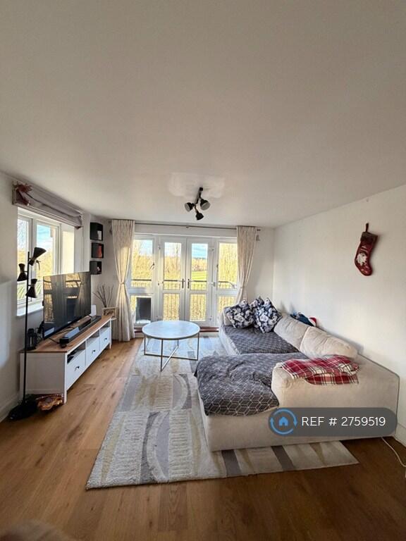Main image of property: Luscinia View, Reading, RG1