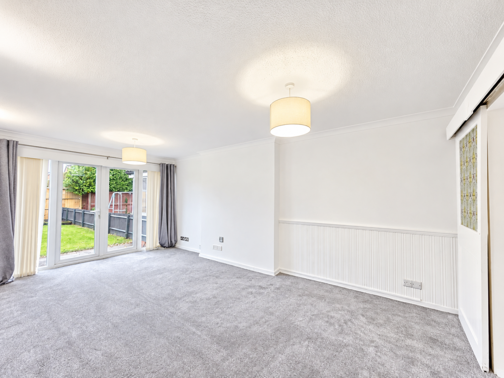 Leighton Close, Crossgates, Scarborough, North Yorkshire photo 2