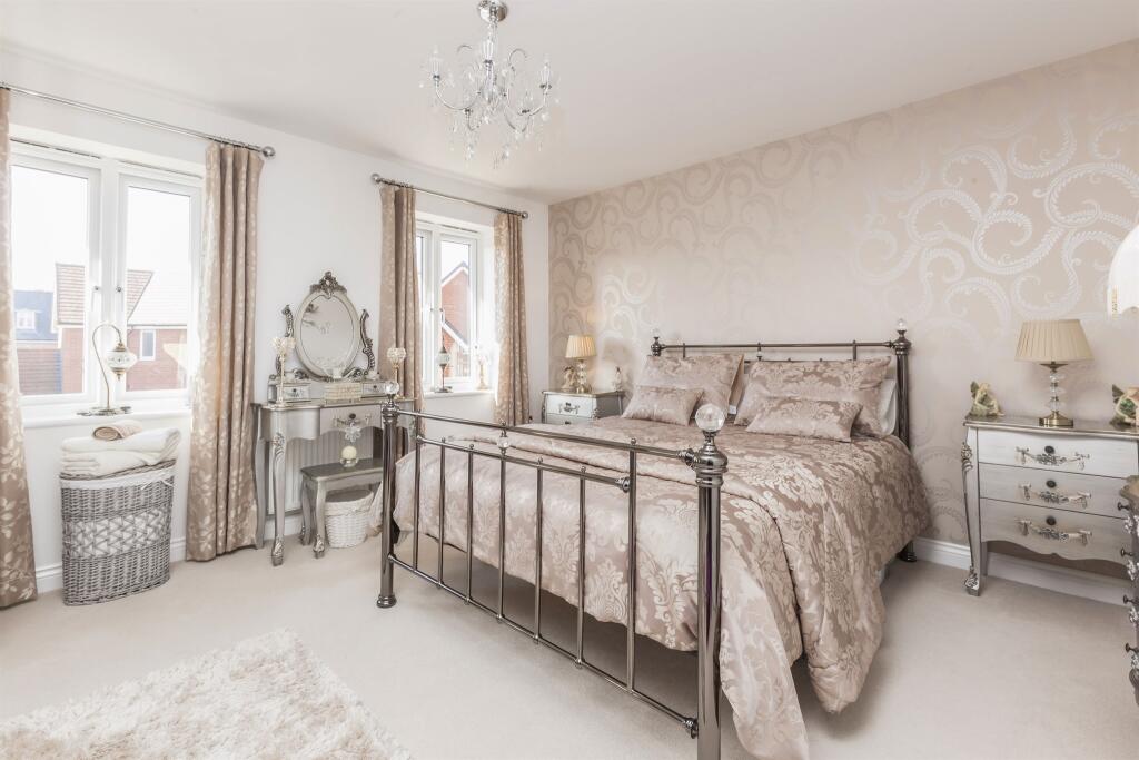 Hedley Way, Hailsham photo 5