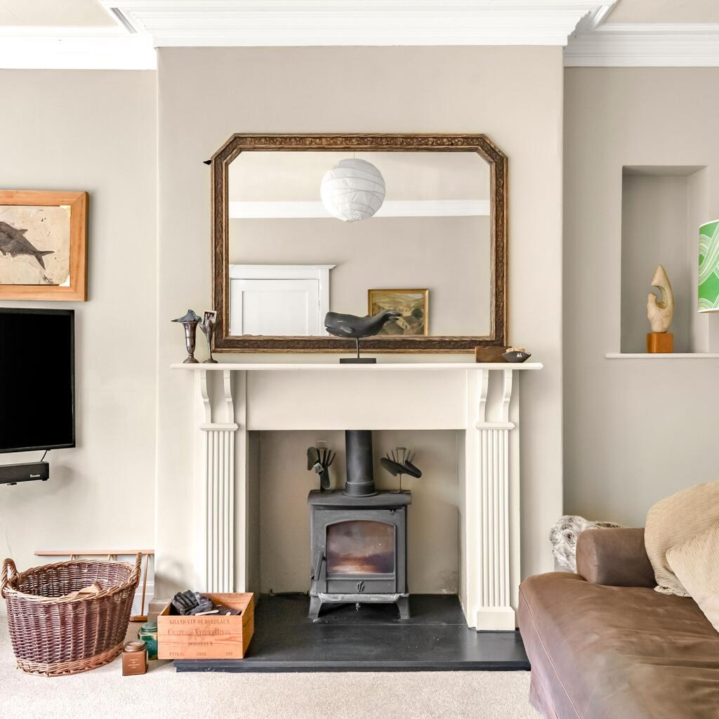 House in Harrogate, Oatlands Mount - More