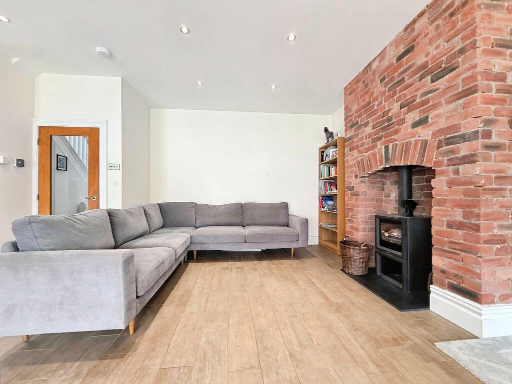 House in North Tyneside, Monkseaton - More