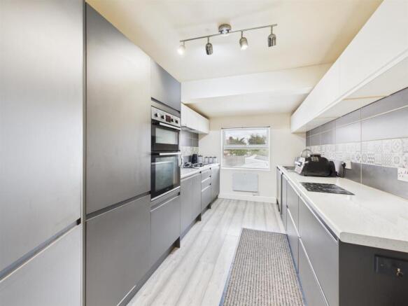 Kitchen: