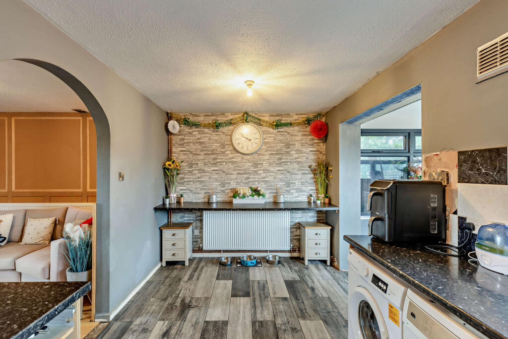 Llwynbrain Villas, Howey, LD1 - View 4