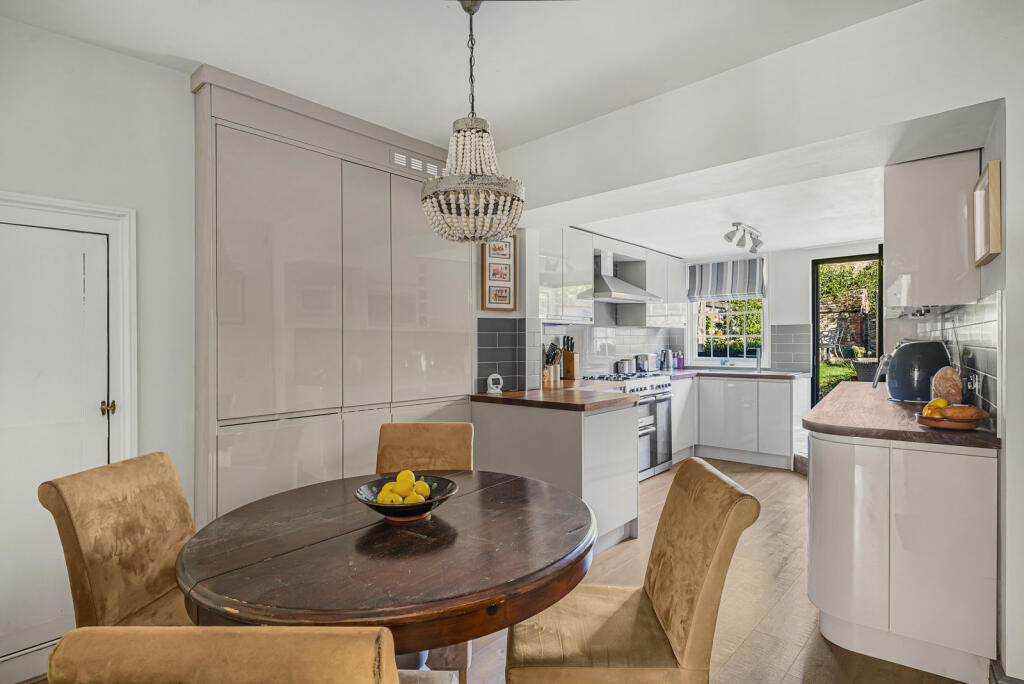 House in Swindon - View 2