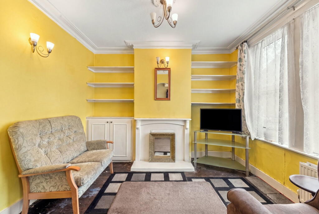 House in Twickenham - View 5
