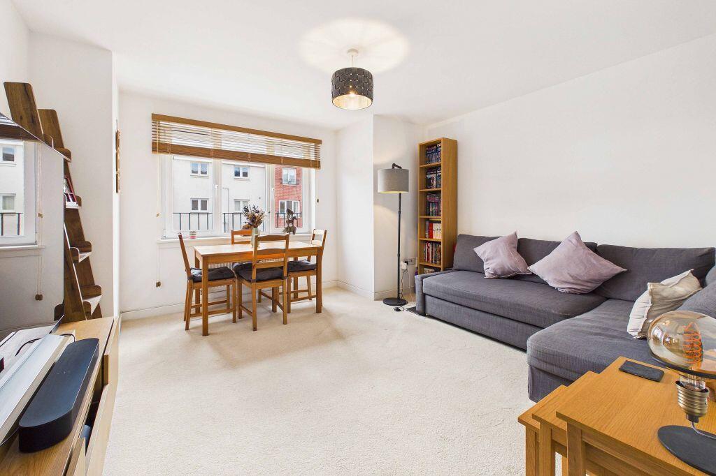 34/5 Torwood Crescent, South Gyle, Edinburgh, EH12 9GJ photo 2