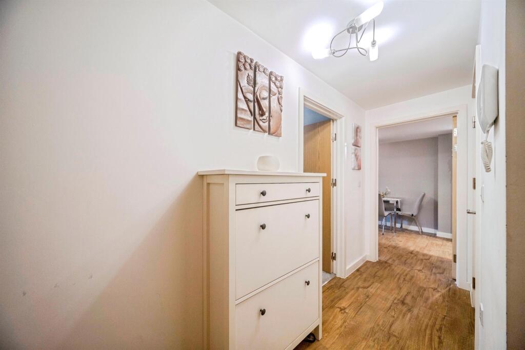 Apartment in Milton Keynes, Oakgrove, Broughton and Milton Keynes - View 5