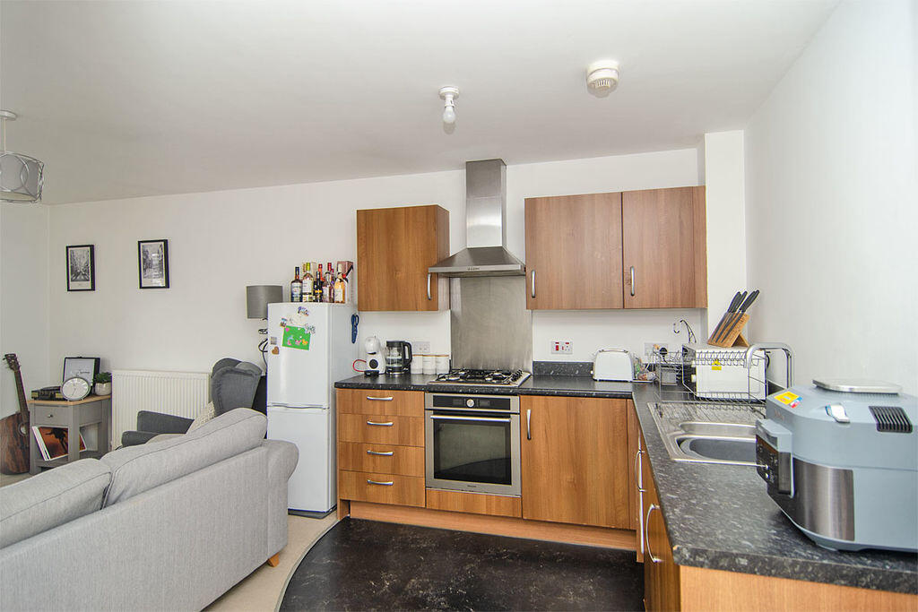 Apartment in Lichfield, Armitage with Handsacre - View 4