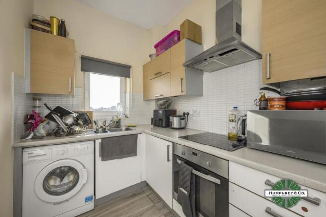 Eddleston Court Riverside Close -006.jpg