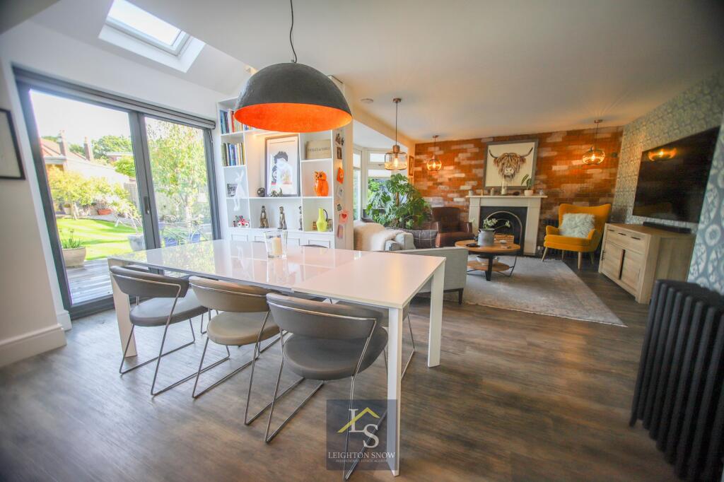 House in Stockport, Eden Park, Cheadle Hulme - View 4