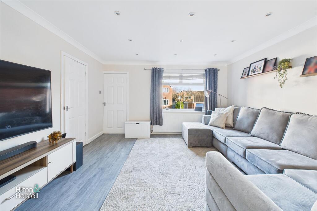 House in Burnley, Rose Grove - View 3