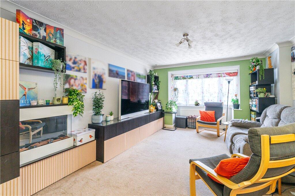 Greystone Close, Burley in Wharfedale, Ilkley, West Yorkshire, LS29 photo 3