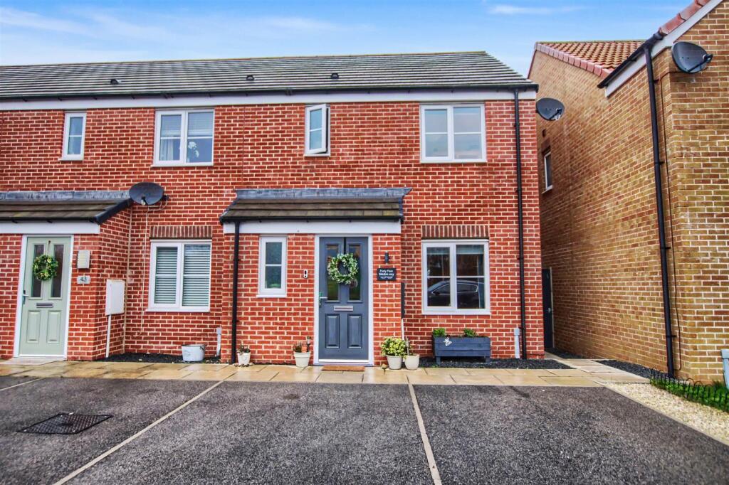 Main image of property: Maiden Way, Ingleby Barwick