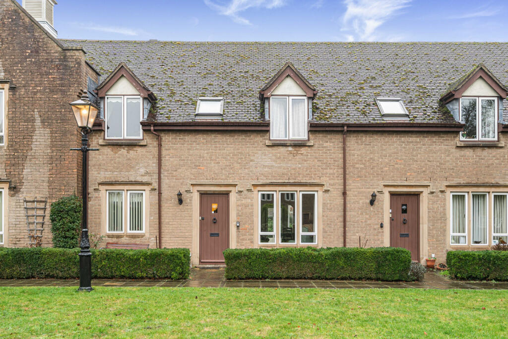 Main image of property: Kings End, Bicester, OX26