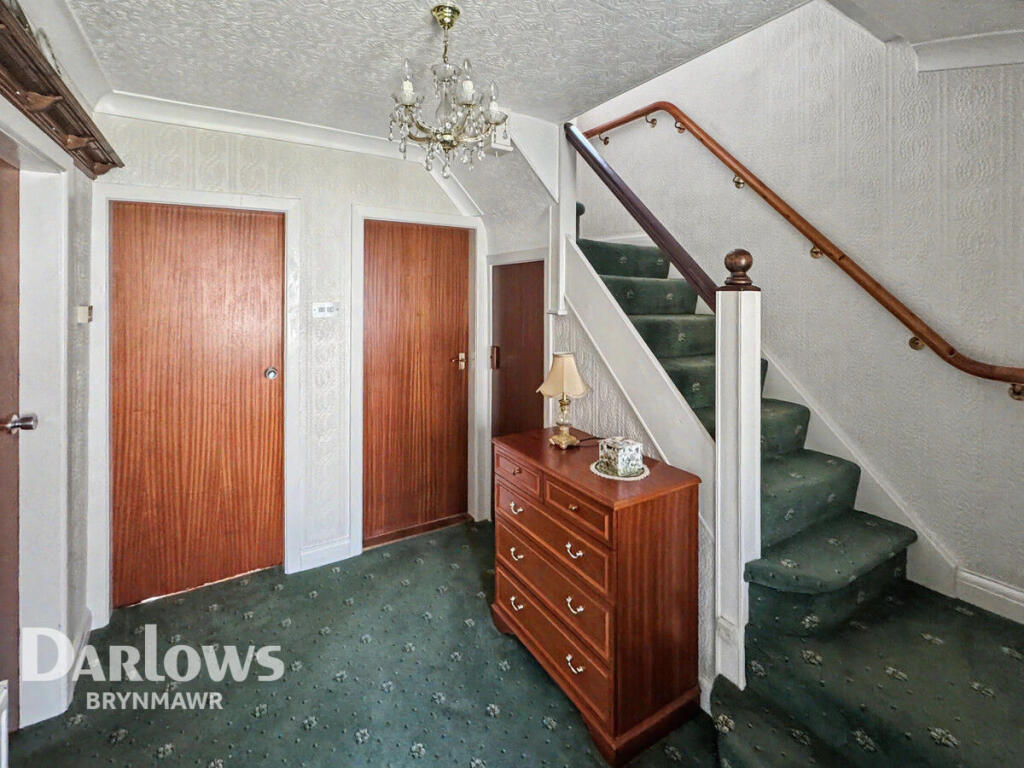 Cambridge Gardens, Ebbw Vale photo 4