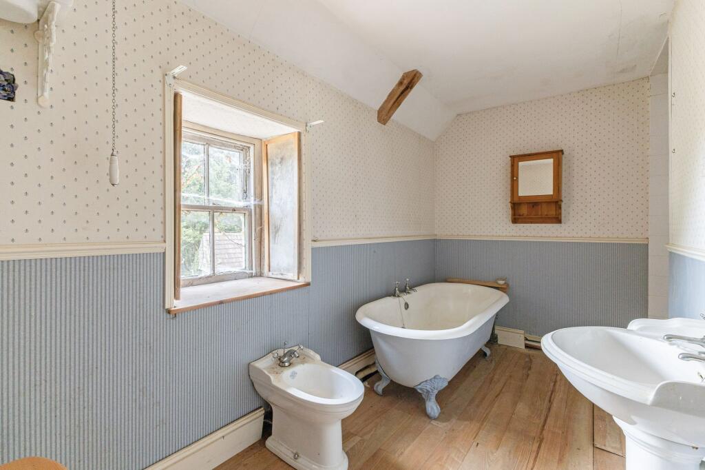 House in Bath - More