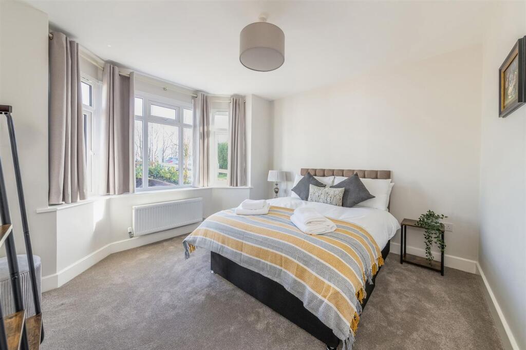 Main image of property: Harwell Road, Sutton Courtenay, OX14