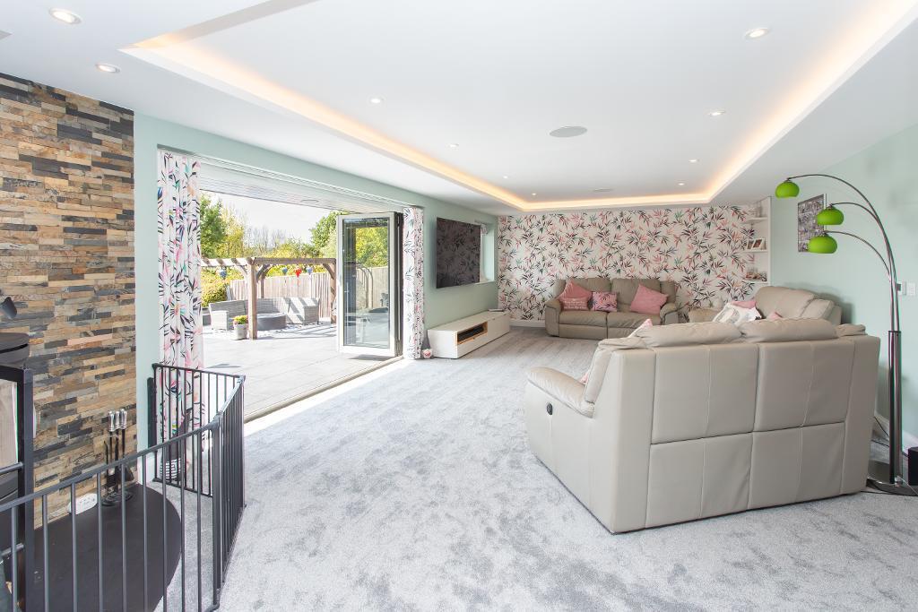 House in Rother, Burwash - More