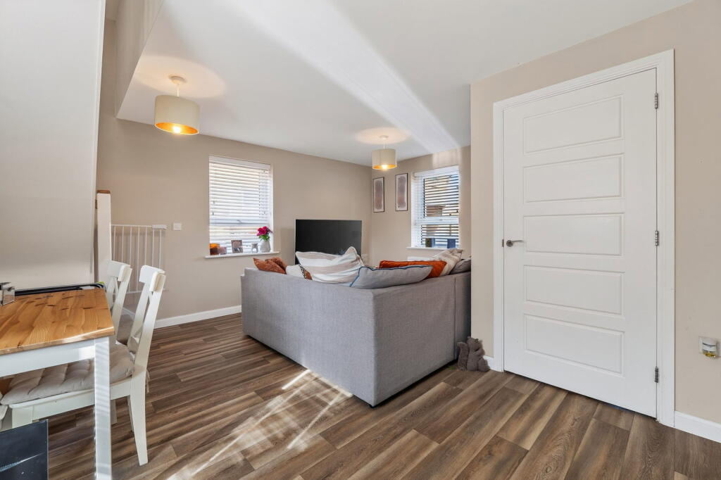 House in Milton Keynes - View 4