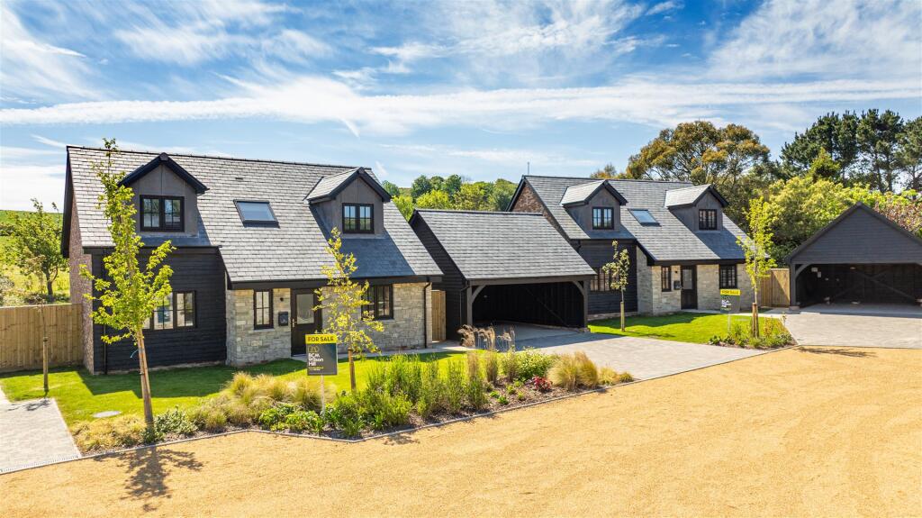 Main image of property: 6, Town End