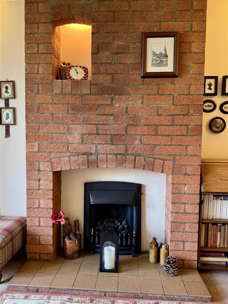 House in Dudley, West Midlands - View 4
