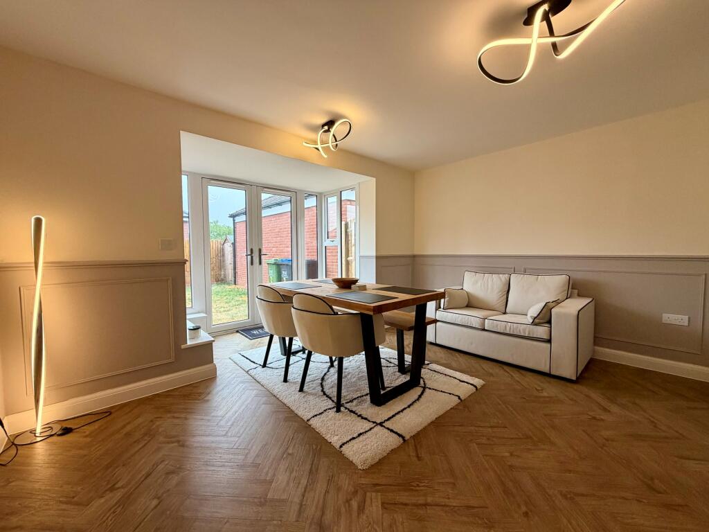 House in Stratford-on-Avon, Lighthorne Heath - View 3
