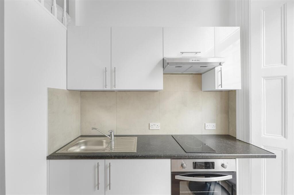 Studio flat for rent