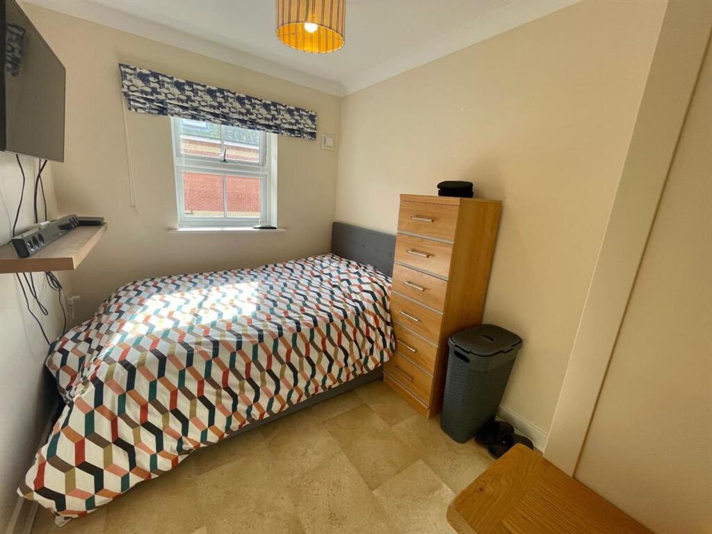 Apartment in Dorchester - View 5