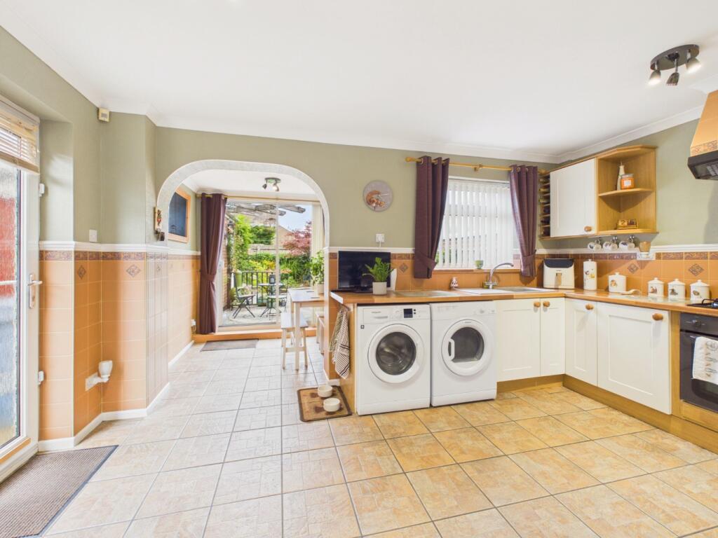 House in Hull, Kingston upon Hull - View 3