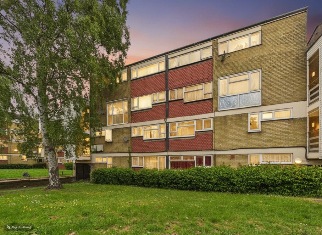 Main image of property: Fennycroft Road, Hemel Hempstead, Hertfordshire, HP1 3PE