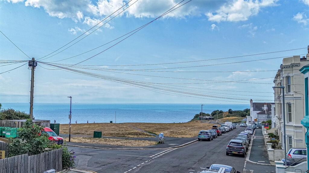 House in Hastings, West Hill - View 2