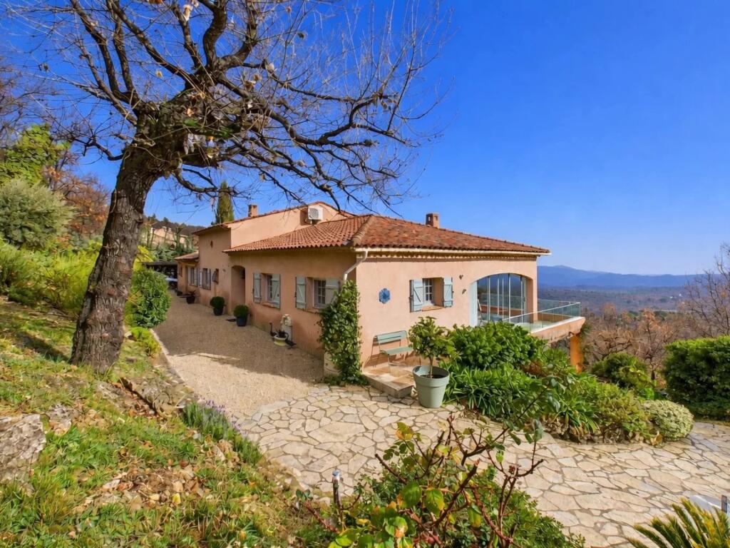 Main image of property: Mons, Provence-Alpes-Cote d'Azur, 83, France