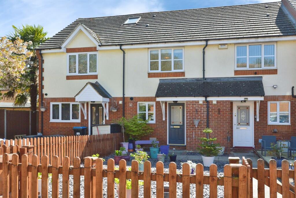 Main image of property: Mavoncliff Drive, Tattenhoe, Milton Keynes