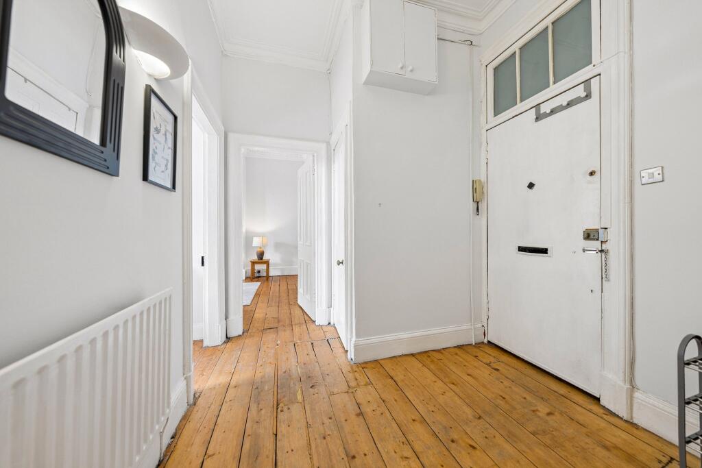 Apartment in Glasgow - View 3