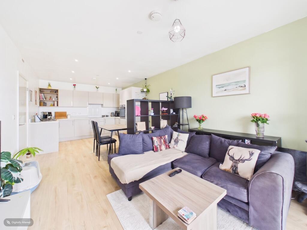 Apartment in Rochester - View 3
