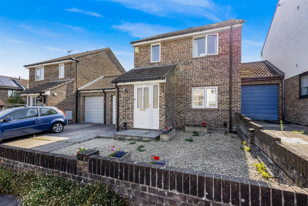 Main image of property: Rhode Close, Keynsham