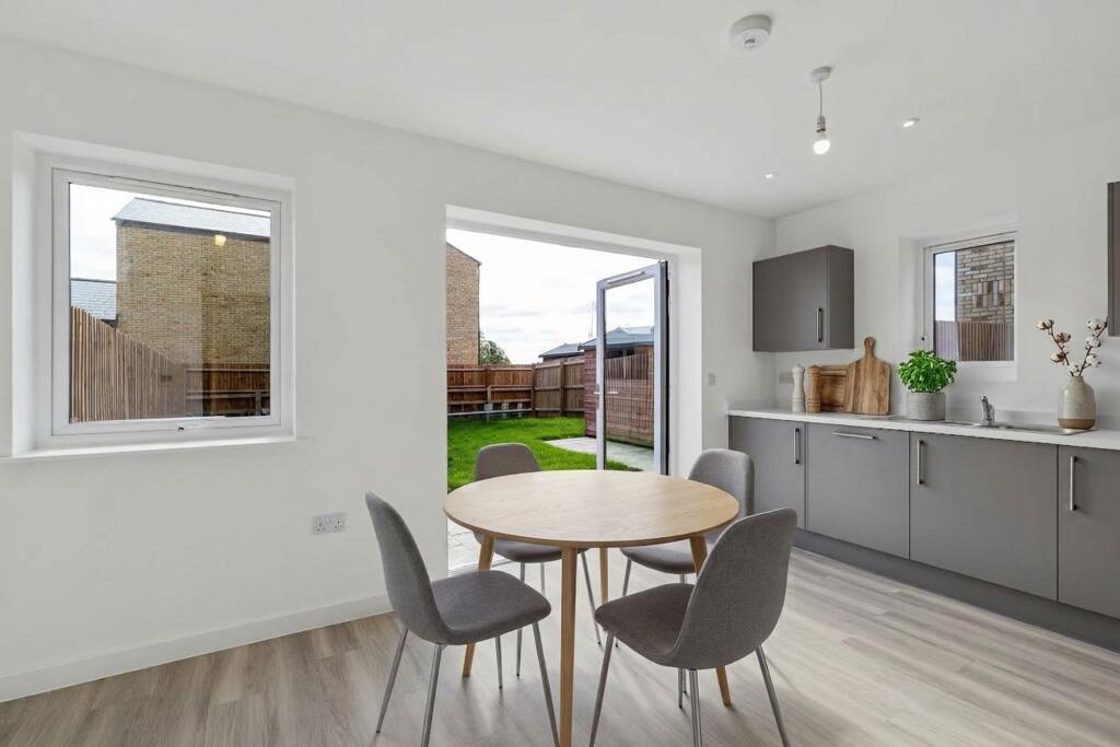 House in Milton Keynes - View 5