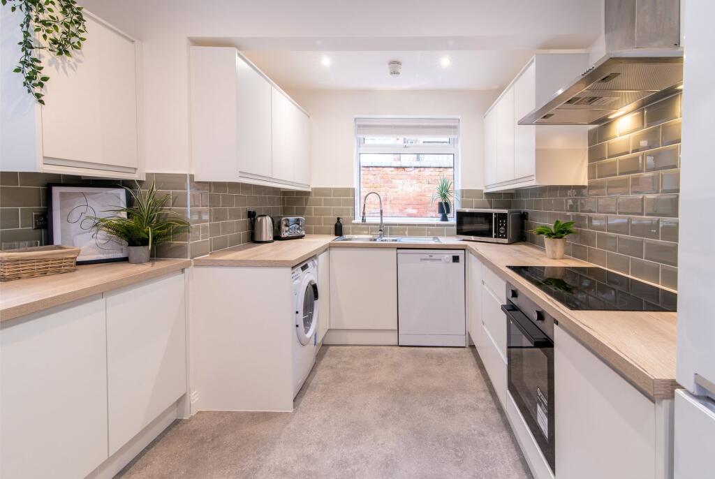 House in Nottingham, Radford - View 3