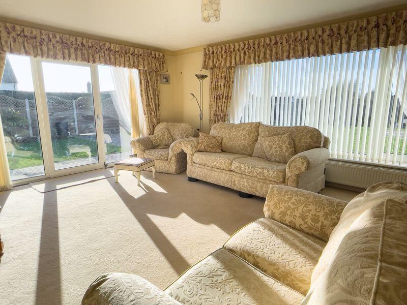 15, Whitelands photo 3