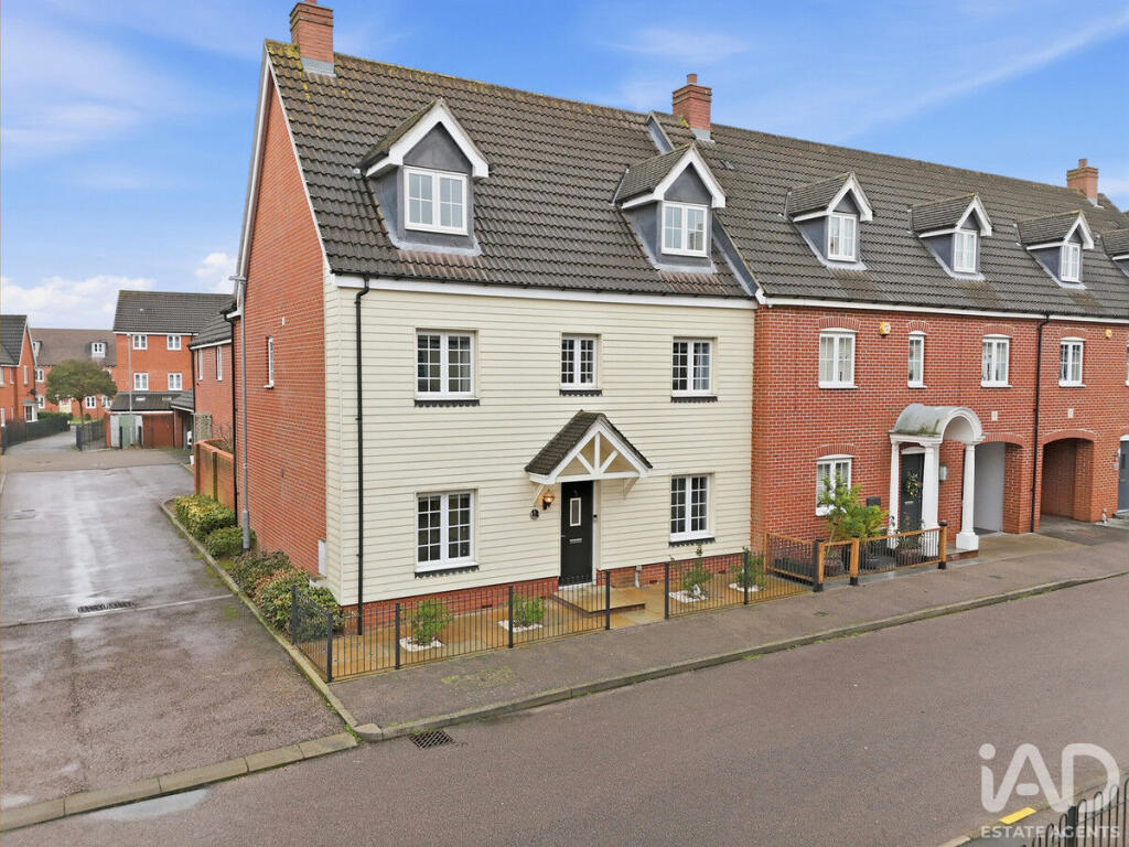 Main image of property: Livings Way, Stansted, CM24