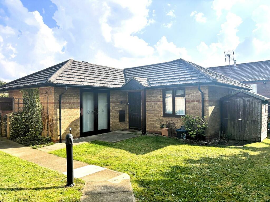 Bradman Way, Stevenage photo 2