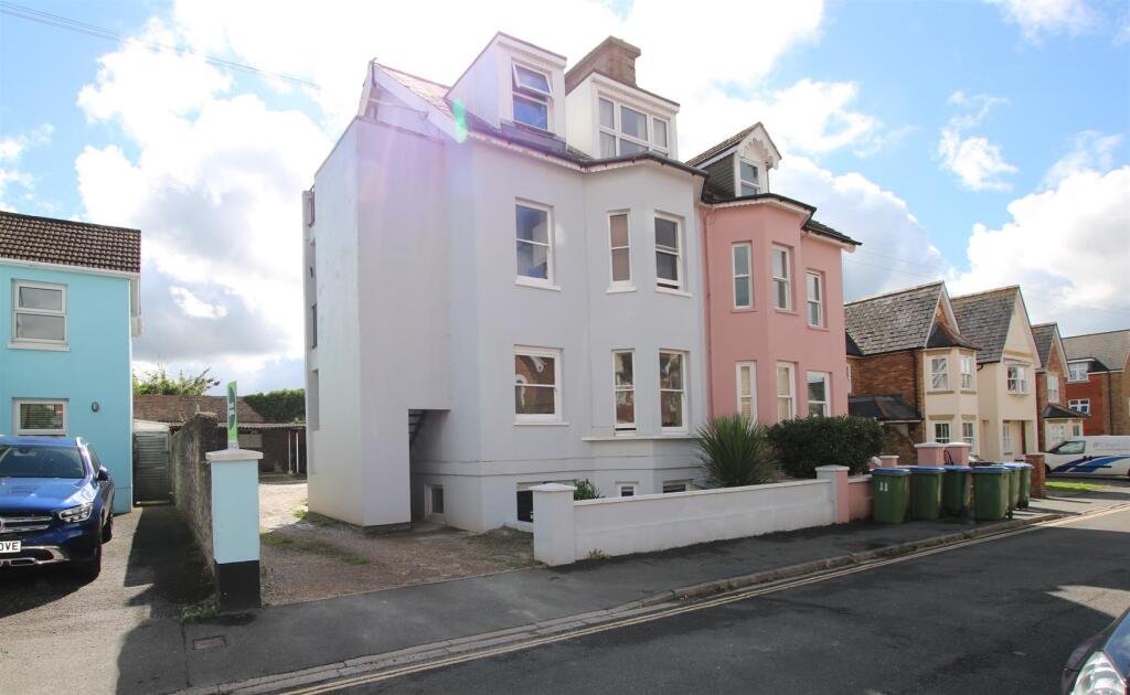 Main image of property: Bedford Road, Horsham, West Sussex