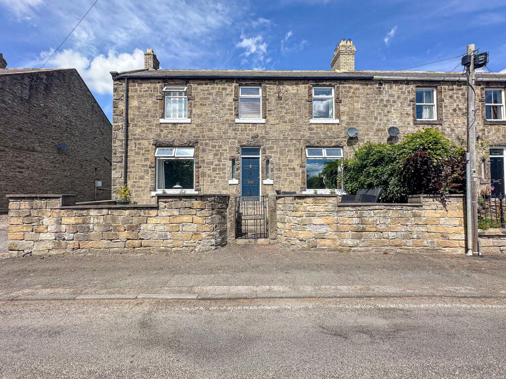 3-bed semi-detached on Lead Road, Greenside, Ryton, £285,000