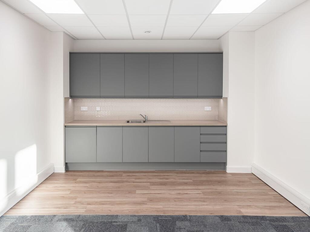 Additional image 5 of Unit 4, Quadrant Park, Welwyn Garden City, AL7 1FS