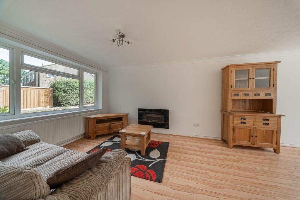 House in Haywards Heath - View 3