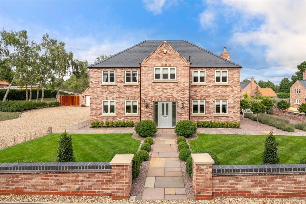 4-bed detached on 4 Juniper Court, Woodhall Spa, £1,100,000