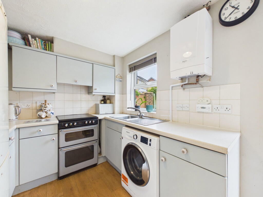 Earles Meadow, Horsham - View 5