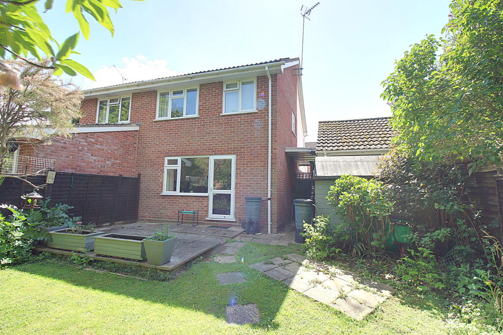 Hawthorn Rise, Hook - View 2