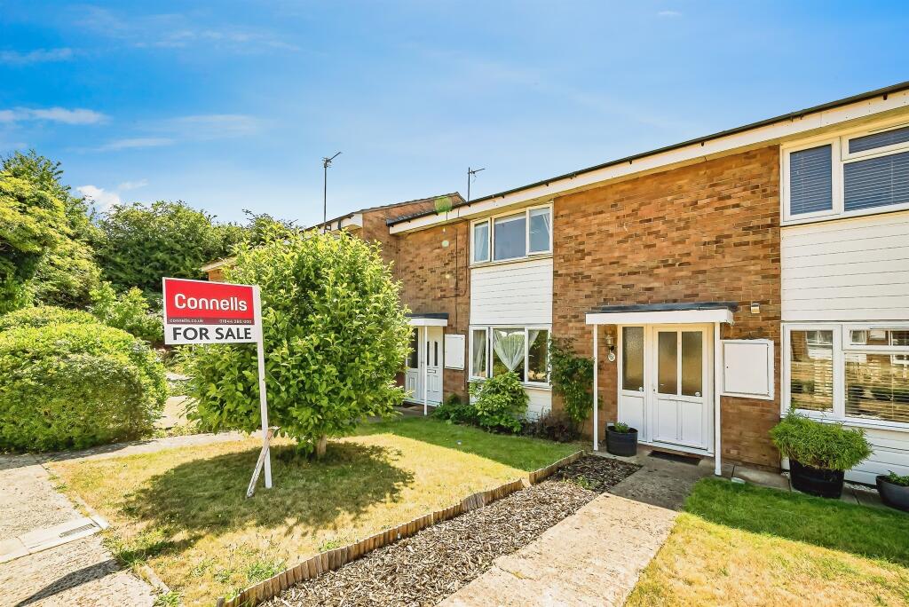 2-bed terraced on Chowns Close, Thame, £325,000